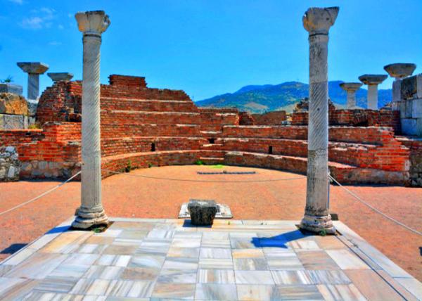 2015-06-18_Basilica of St John_Tomb of St. John. & Greek Amphitheater ʥԼ��Ĺ�����ϣ��Բ�ξ糡0001.JPG