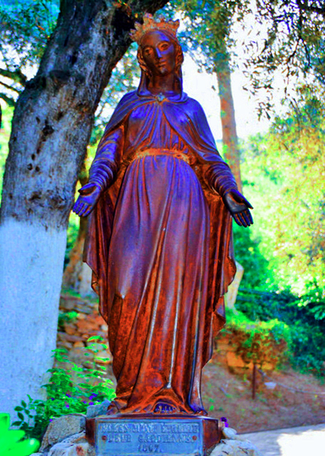 2015-06-18_Seljuk_Statue of Virgin Mary0001.JPG