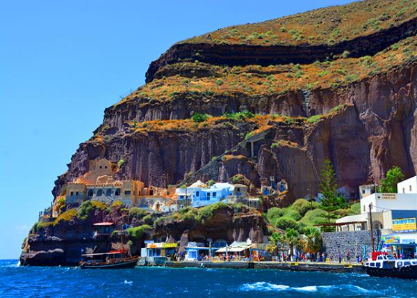 2015-06-19_Old Fira Port in Amoudi Bay Set into the High Volcanic Cliffs of Western Santorini ���µ��塤�Ϸ�����-10001.JPG