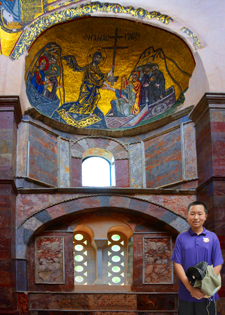 2015-06-22_Interior of the Katholikon (Main Church) of the Monastery Nea Moni in Chios w Its Well Known Byzantine Mosaics-10001.jpg
