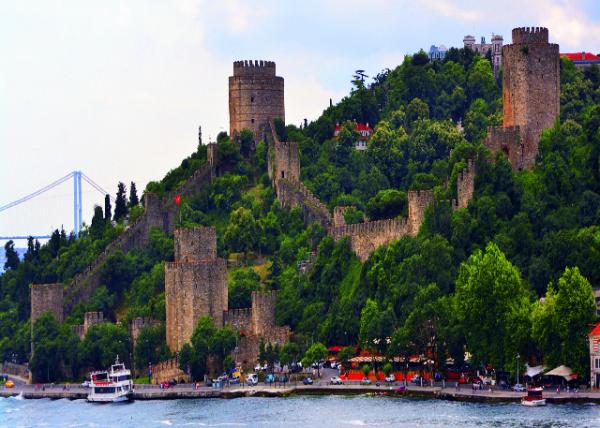 2015-06-23_Rumelihisarı Fortress Served as a Key Point of Control over the Narrowest Part of the Bosphorus Strait, Effectively Isolating the City & Preventing Reinforcemen-40001.JPG