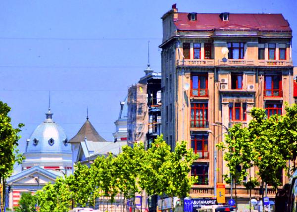 2015-06-24_The House where Zoe Dumitrescu Busulenga, a Romanian comparatist & essayist, lived0001.JPG