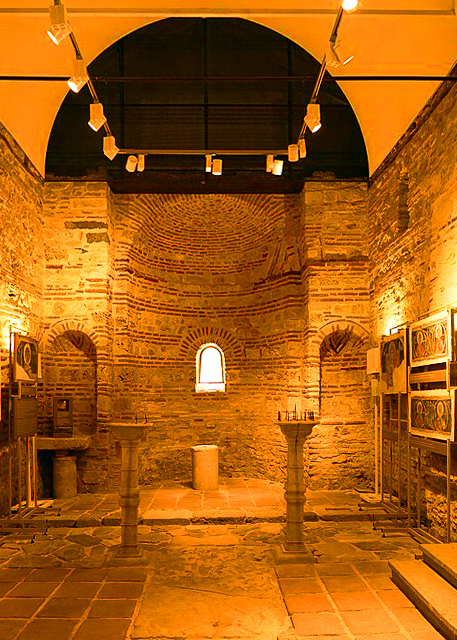2015-06-25_St Paraskeva Church_Interior0001.jpg
