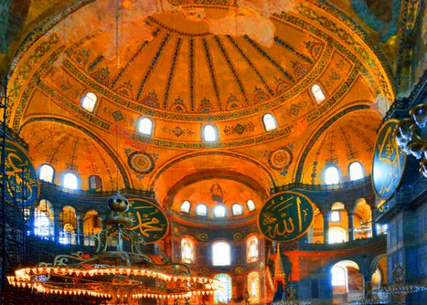 2015-06-26_Hagia Sophia_Medallions and Chandeliers ����������֦�ε���-20001.JPG