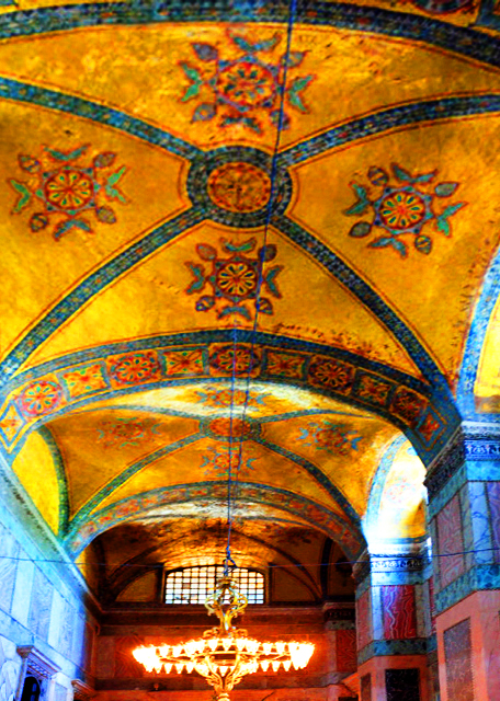 2015-06-26_Hagia Sophia_The Loggia of the Empress w the Columns Made of Green Thessalian Stone ��������ɫ������ʯ�Ƴɵ�Ů������-30001.JPG