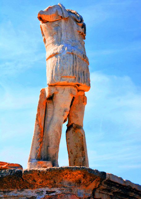 2015-06-29_Carving_Stone Headless Statue of Men ��ͷʯ�˵���0001.JPG