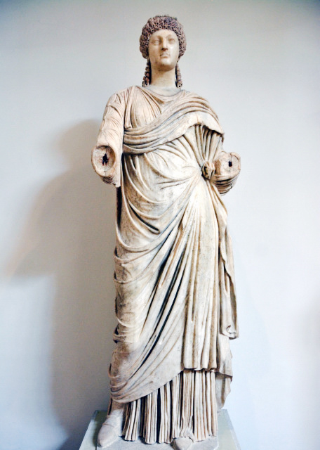 2018-07-15_Statue of Poppaea Sabina ������-10001.JPG