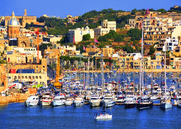 2015-07-01_Basilica of Our Lady of Mount Carmel over Marina��ͧ��ͷ������԰ɽʥĸ�����0001.jpg