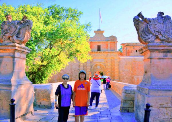 2015-07-01_Mdina Gate_City's Main Entrance Designed by French Architect Charles François de Mondion in 1724 ķ�����š��ų���Ҫ���-40001.JPG