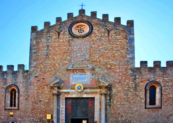 2015-07-02_Taormina_Duomo di Taormina �ն����ɴ����0001.JPG