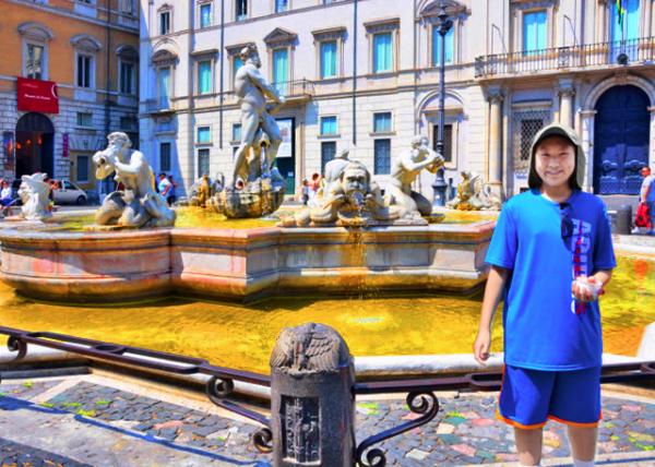 2015-07-05_Piazza Navona_Fountain of Neptune �󴬹㳡����������Ȫ0001.JPG