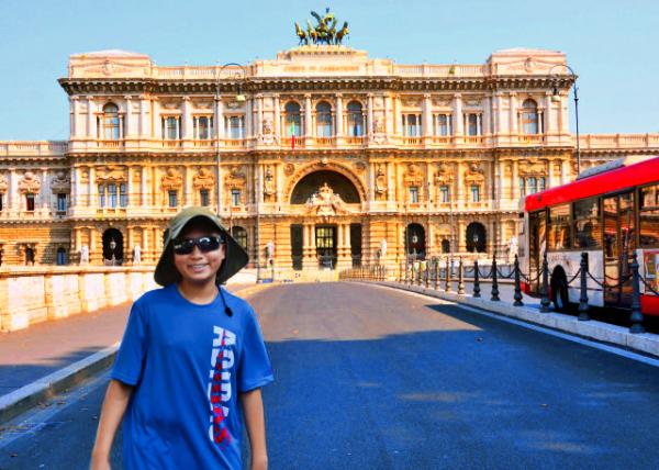 2015-07-05_Palace of Justice & Ponte Umberto I0001.JPG