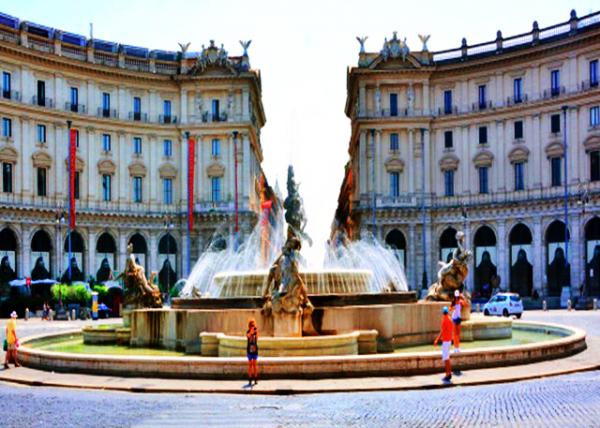 2015-07-05_Piazza della Repubblica ���͹㳡-20001.JPG