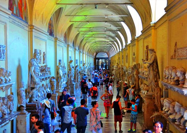 24_2015-07-04_Vatican Museums_Chiaramonti Museum0001.jpg