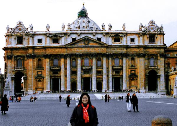 03_1995-12-31_Vantican City_St. Peter's Basilica0001.jpg