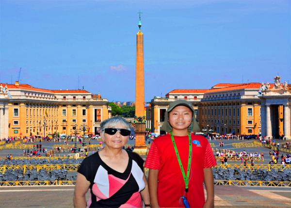 06_2015-07-04_Vatican_Panorama of St. Peter's Square-10001.jpg