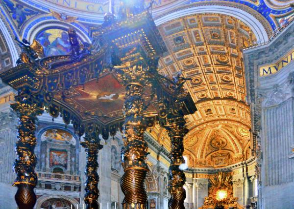 10_2015-07-04_Vatican_Altar w Bernini's Baldacchino and Bernini's Cathedra Petri & Gloria0001.jpg