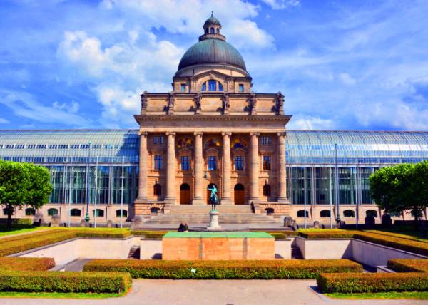 2017-07-01_Bayerische Staatskanzlei �ͷ������ݿ�����-20001.JPG