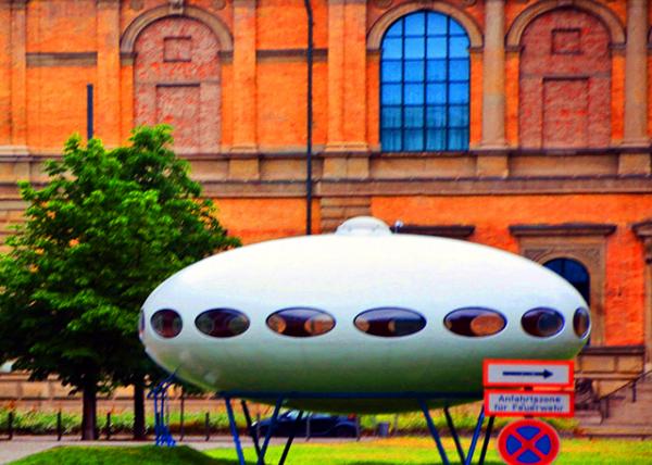 2017-07-03_Die Neue Sammlung_Futuro House ��Ʋ���ݡ���δ��֮�ҡ�0001.JPG