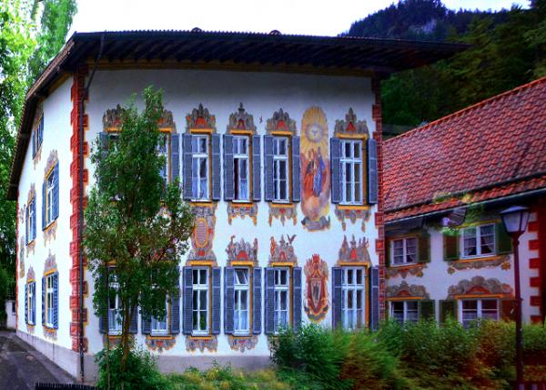 2017-07-02_Oberammergau_Marie-Mattfeld-HausL��ftlmalerei Decorating Home_Scene of Little Red Riding Hood-110001.JPG