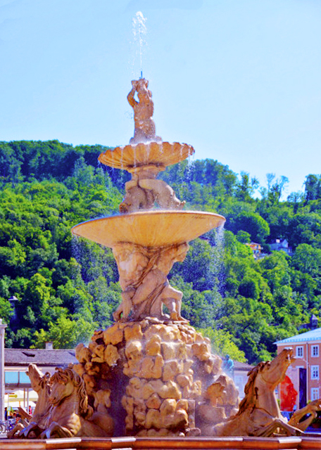 1778000593698214.jpg 2017-07-04_Residenzplatz_Residence Fountain 教士喷泉0001.JPG