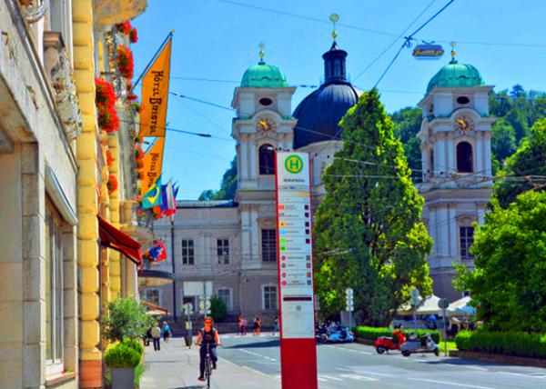 2017-07-04_Makartplatz �����ع㳡0001.JPG