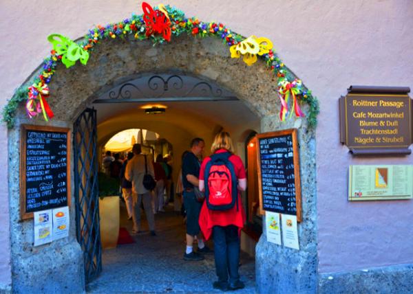 2017-07-04_Roittner Passage_Entrance0001.JPG