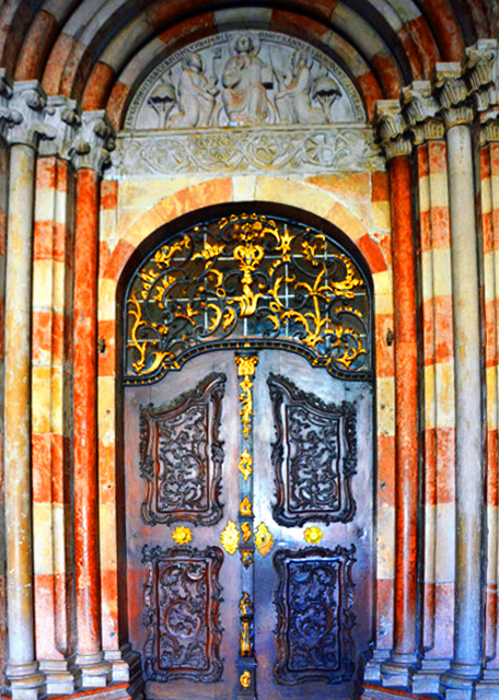 1778009857315043.jpg 2017-07-04_Stift Sankt Peter_Gilded Bronze Romanesque Details on the Door 罗马式镀金青铜门0001.JPG