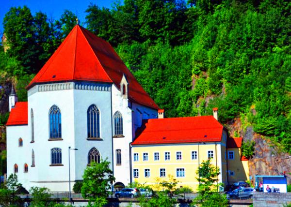 2017-07-06_Veste Niederhaus & 15C Kirche St. Salvator �³Ǳ���15����ʥ������ʥ����0001.JPG