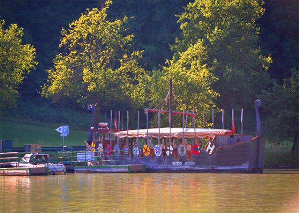 2017-07-06_AT_Schlögener Schlinge_Viking-style Longship Replicaά�����ĳ�������Ʒ0001.jpg