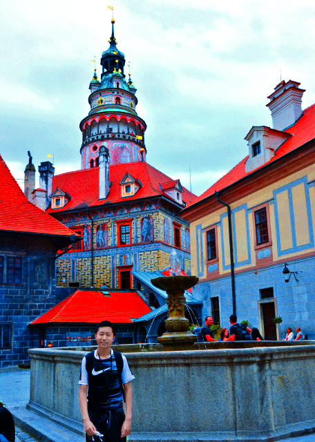 1778244787776127.jpg 2017-07-07_State Castle & Chateau Cesky Krumlov_Stone Fountain in the 1st Courtyard 国家城堡和克鲁姆洛夫乡间别墅·第一庭院石喷泉-20001.JPG