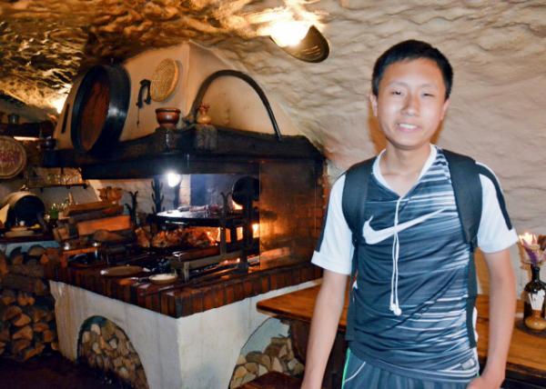 2017-07-07_Restaurant_Tavern in Šatlavsk�� Street-10001.JPG