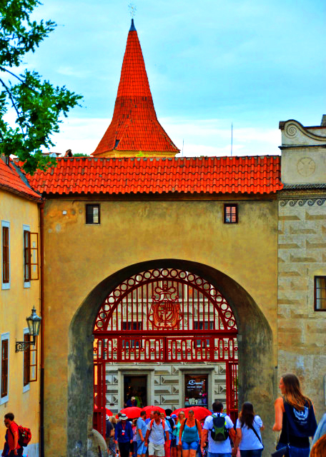 2017-07-07_Krumlov Castle_Red Gate ����0001.JPG