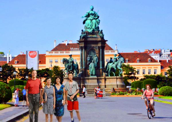 2017-07-09_Maria Theresien Platz �����ǡ��������ǹ㳡-10001.jpg