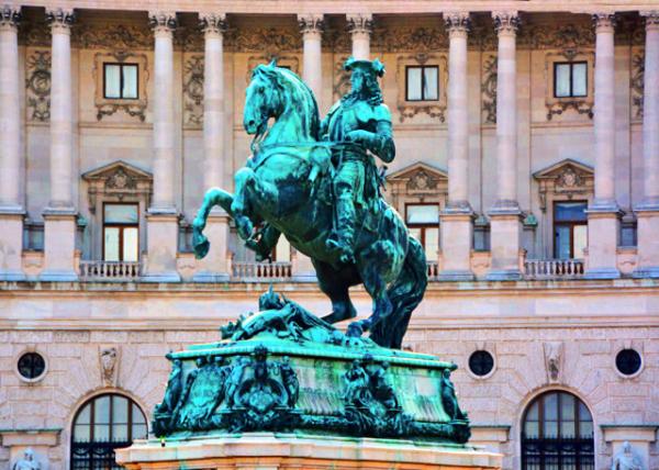 2017-07-09_Statue_Equestrian Prinz Eugen ŷ��������������0001.JPG