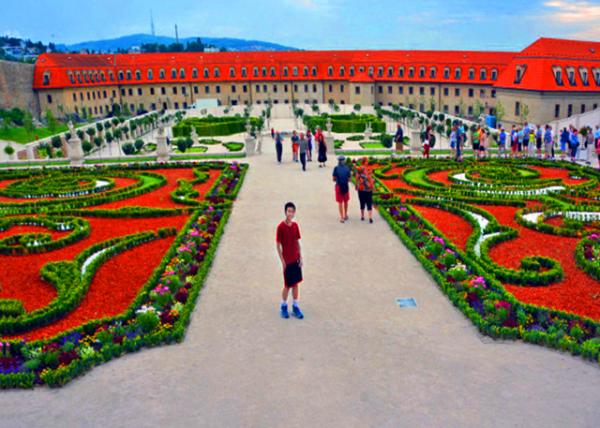 2017-07-10_Castle_Baroque Gardens ����˻�԰-10001.JPG