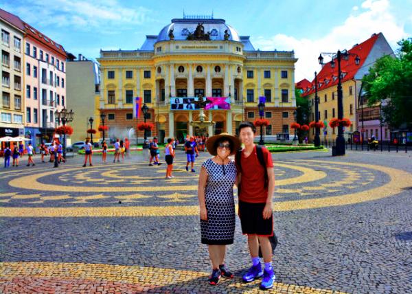 2017-07-10_Old Slovak National Theater ˹�工�˹��Ҿ�Ժ��¥-20001.JPG