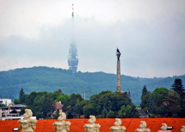 2017-07-10_Kamzik TV Tower & Slav��n ��ķ�����ҕ���c˹���ض���o�0001.JPG