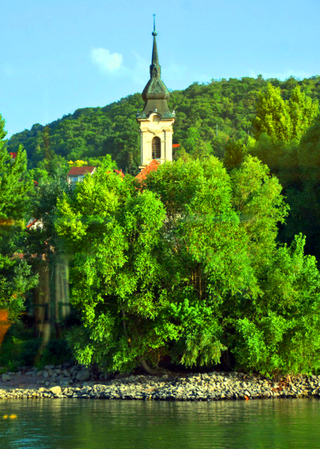 2017-07-10_Church @ the Scenic Danube Bnd Region in Visegr��d0001.JPG
