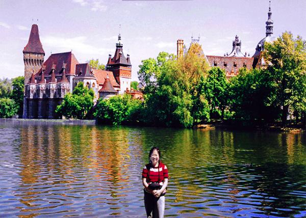 12_2001-05-12_Budapest_City Park0001.jpg