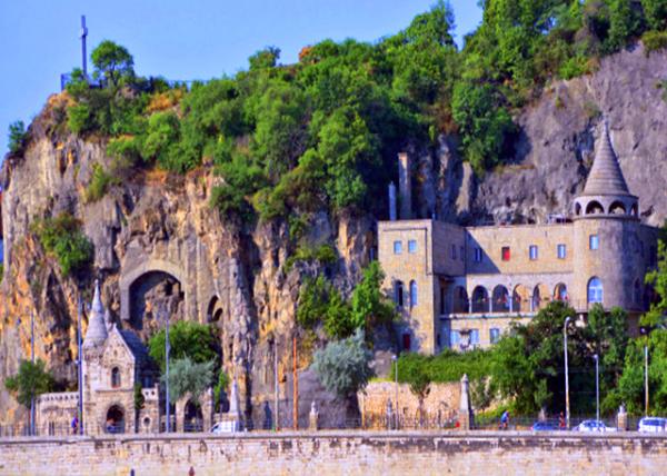 20_2017-07-11_Gell��rt Hill_Habsburg Citadella & P��los Kolostor ����˹��Ҫ���뱦���޵�Ժ-10001.JPG