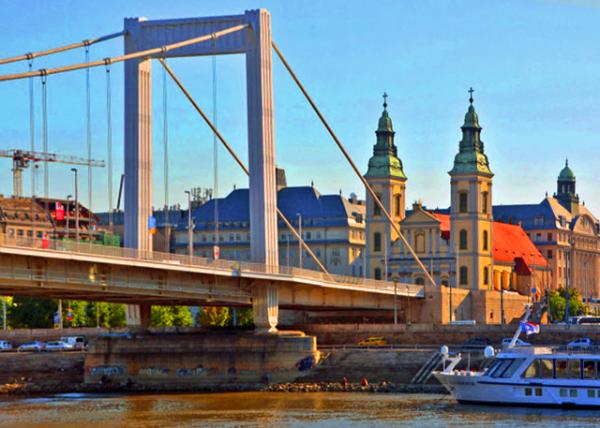 05_2017-07-11_Elisabeth Bridge & Inner City Parish Church in Pest ����ɯ��������˹�ڳǽ�������0001.JPG