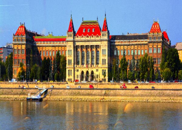 20_2017-07-11_Budapest Univ of Technology & Economics ������˹�Ƽ����ô�ѧ0001.JPG