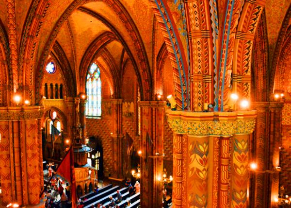 11_2017-07-11_Matthias Church_Massive Central Pillar �����ʯ��0001.JPG