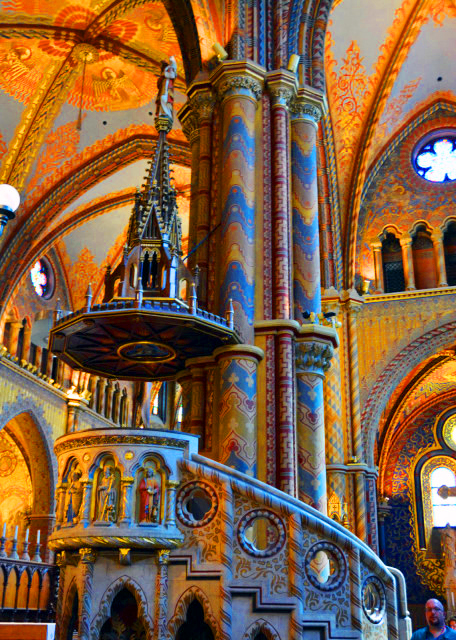 13_2017-07-11_Matthias Church_Pulpit in Medieval Style �����o�L���v��0001.JPG