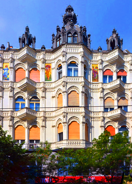 05_2017-07-11_Bldg_Szevera House w Art Nouveau Mosaics on the Facade, Built in 18960001.JPG