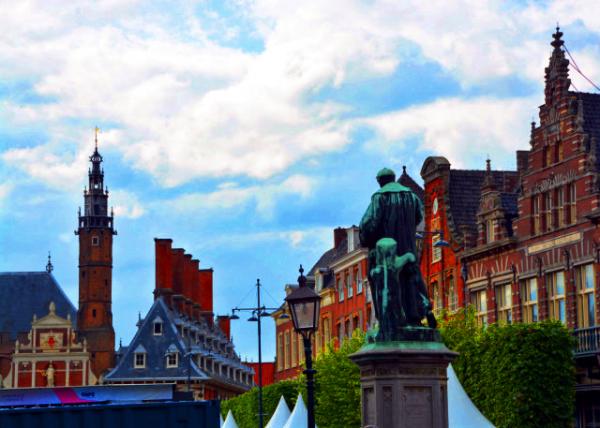 05_2017-08-15_Great Market Sq ���й㳡0001.JPG