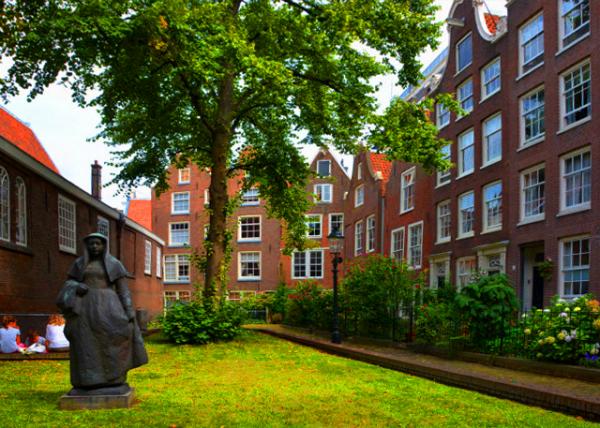 2017-08-16_Begijnhof_Kleine Hof the Only Inner Court in Amsterdam during Middle Ages ��ķ˹�ص�Ψһ���������͵�ͥԺ-10001.JPG