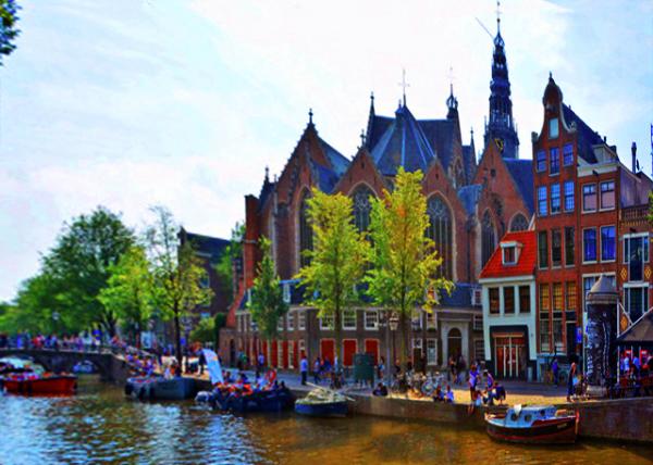 09_2017-08-14_Church_Oude Kerk over Oudezijds Achterburgwal ���ز����ߠ����\�����Ͻ���-30001.JPG