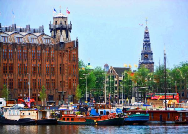 17_2017-08-15_Bldg_Shipping House & Oude Church �\ݔ���к��Ͻ���0001.JPG